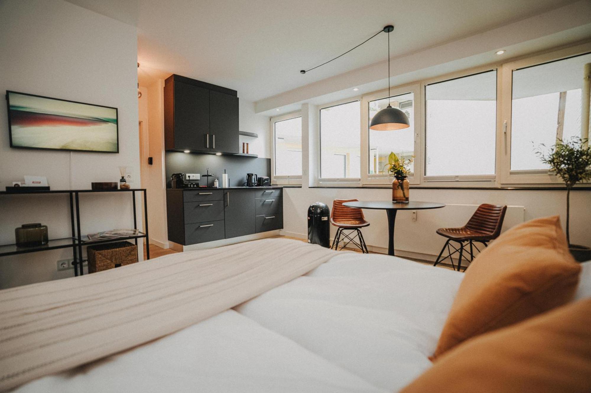 Downtown Apartment Mit Luxusbad Am Hafen Nur 5 Minuten Zu Fuss In Die Innenstadt Und Zum Bahnhof! Oldenburg Eksteriør bilde
